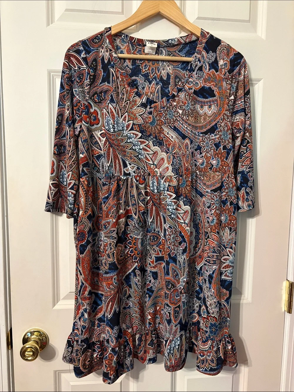 Sew in Love V-neck Paisley Dress Small - Picture 2 of 12